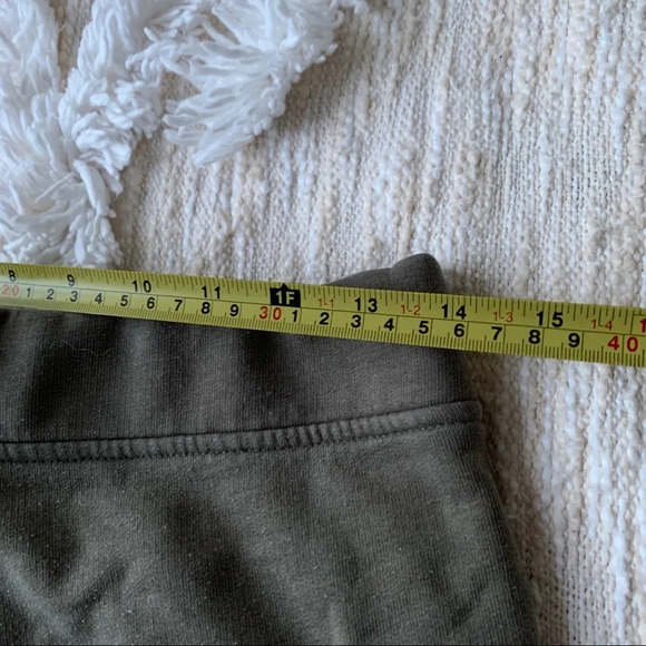 A.P.C. Olive Sweatpants - Picture 9 of 9